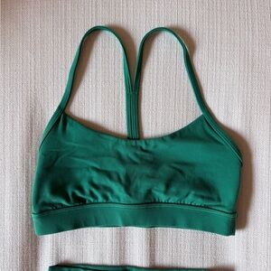 Lululemon Flow Y Bra Nulu in Cascadia Green